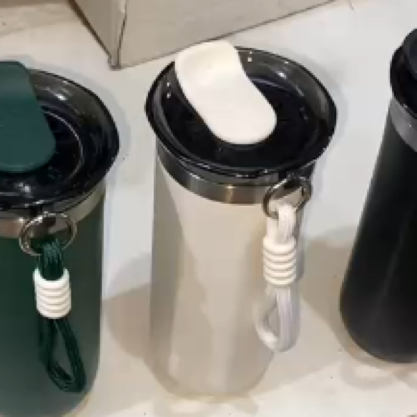Premium Stainless Steel Vacuum Travel Mug (Leak-Proof)